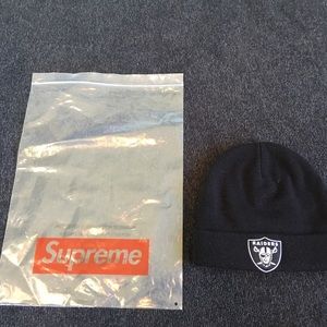 Black supreme raider beanie